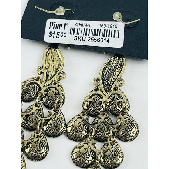 Pier 1 Peacock Dangle Earrings Brass tone Green Purple Blue Feathers Bird Cluste - Picture 8 of 10